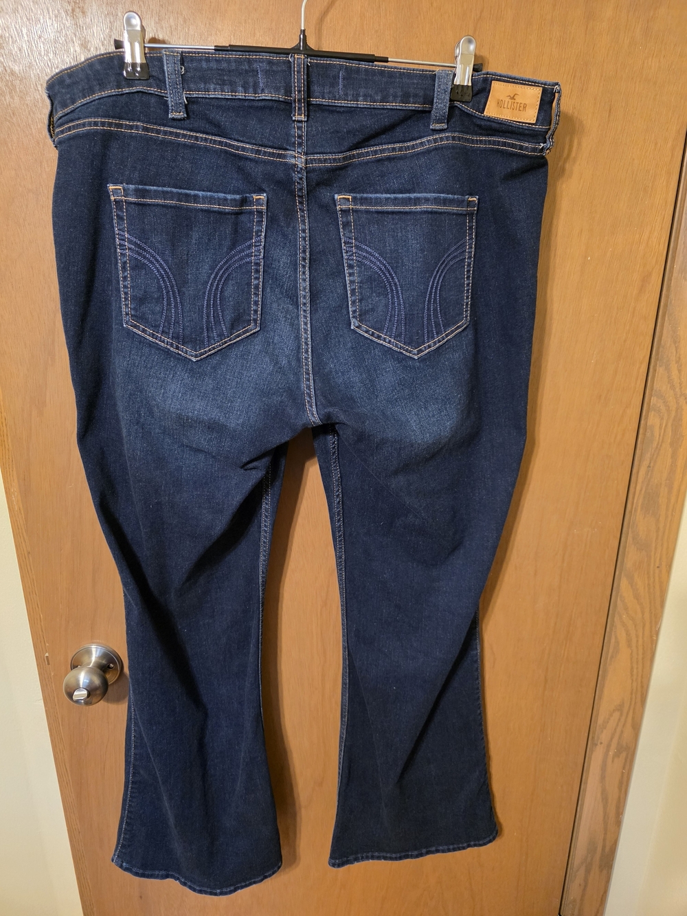 Hollister Low Rise Bootcut Jeans Size 20R - Picture 2 of 4